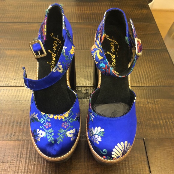 5 ⭐️ FAV BESTSELLER Free People Starlet Platforms - Picture 5 of 8